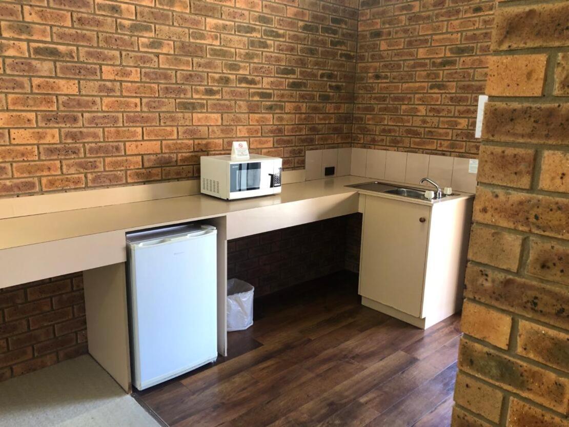 Settlement Motor Inn Deniliquin Luaran gambar