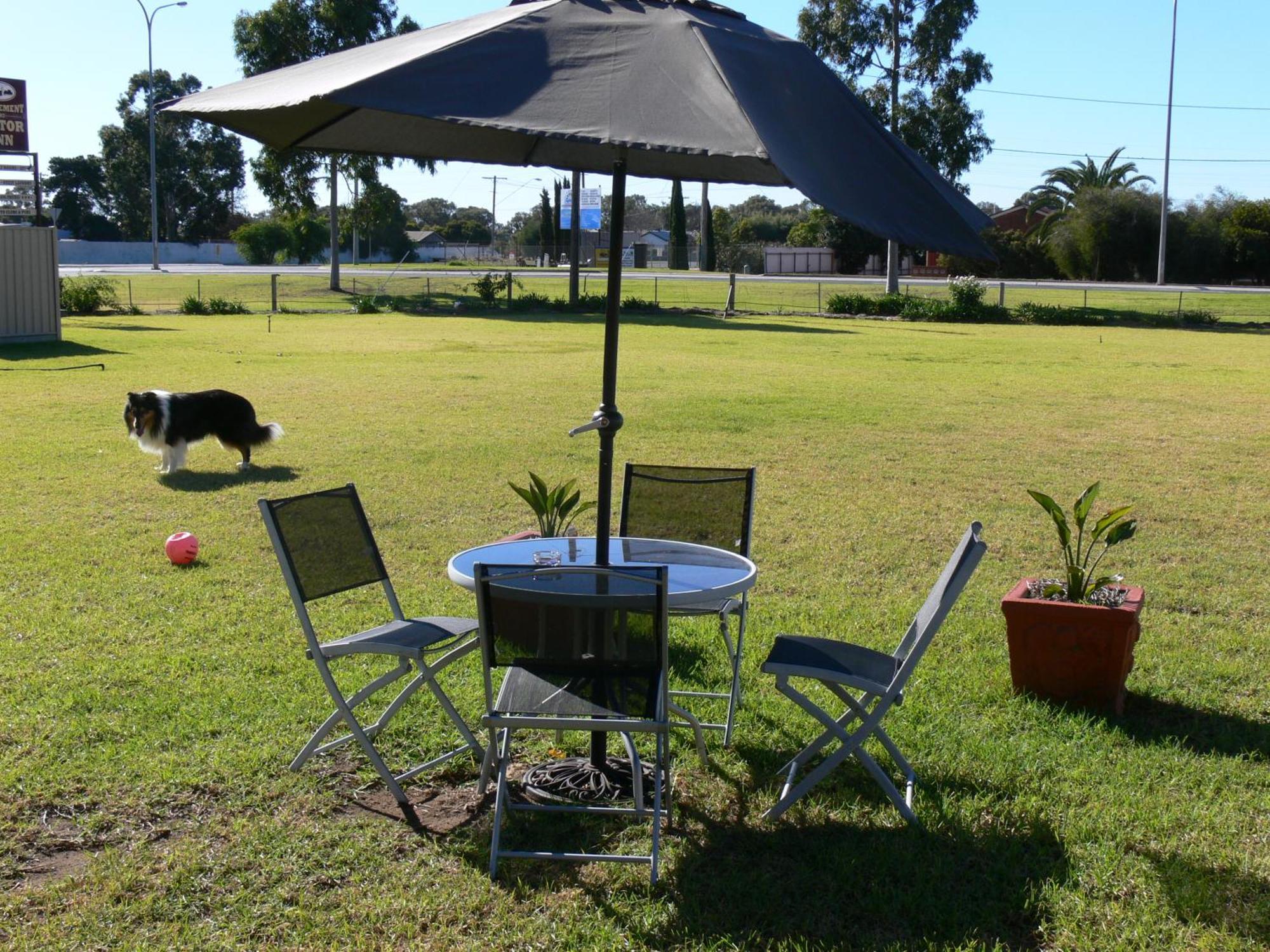 Settlement Motor Inn Deniliquin Luaran gambar