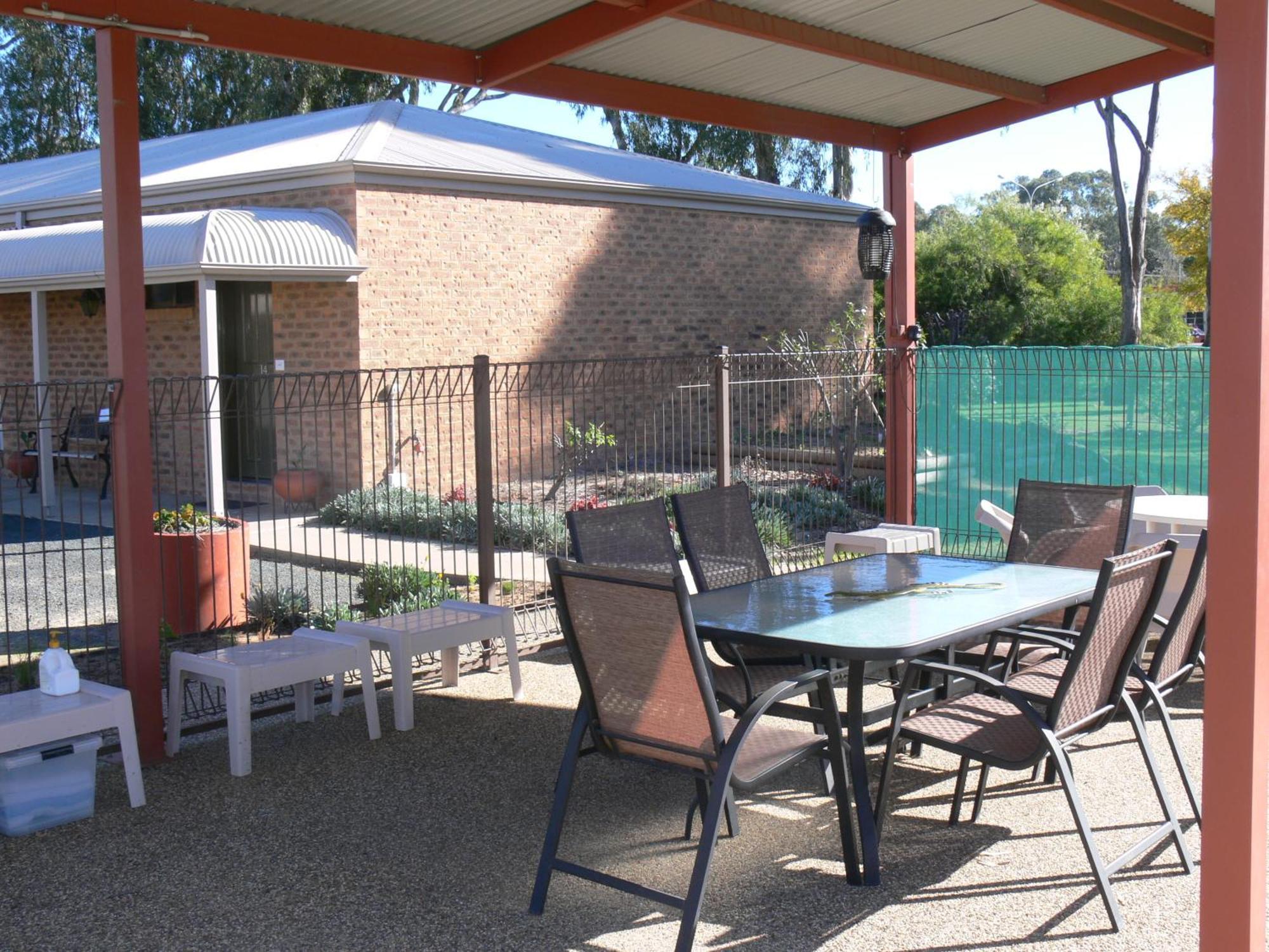 Settlement Motor Inn Deniliquin Luaran gambar